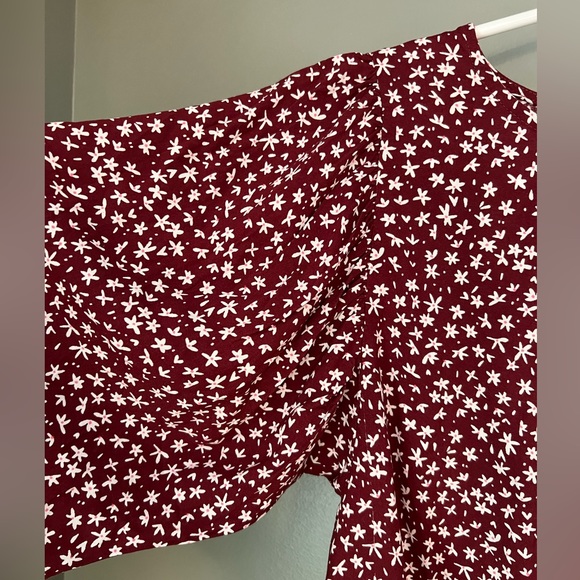 Thereabouts Girls Round Neck Maroon Floral Long Sleeve Blouse - size (S 7/8) - Picture 5 of 10